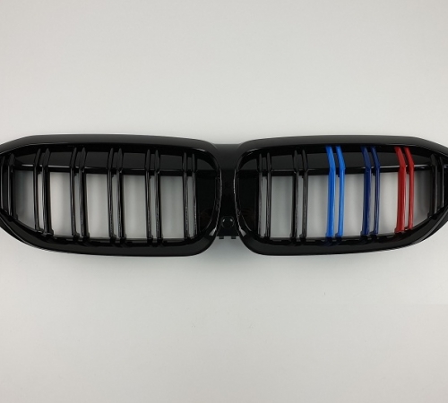 Решетка радиатора BMW G20 M черный глянец триколор