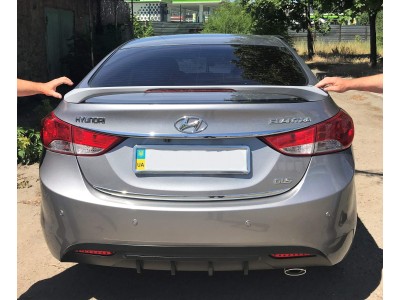 Спойлер на багажник Hyundai Elantra MD со стоп-сигналом вар.2