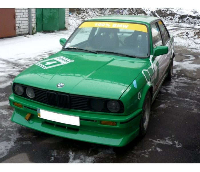 Передний бампер BMW E30 M-Technic 1 (не оригинал)