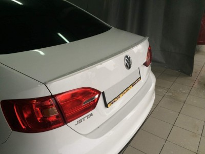 Спойлер лип багажника Volkswagen Jetta 6 (стеклопластик)