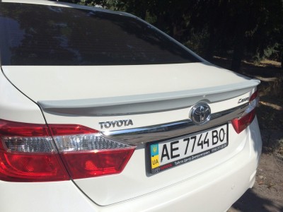 Спойлер ліп багажника Toyota Camry 50/55 (ABS-пластик)