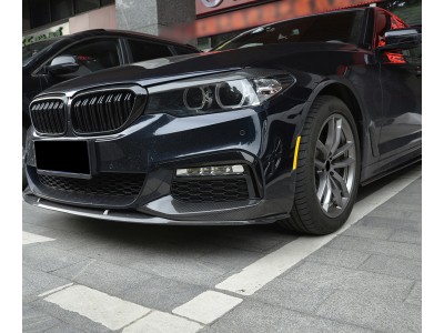 Накладки (клыки) переднего бампера BMW 5 G30 / G31 карбон