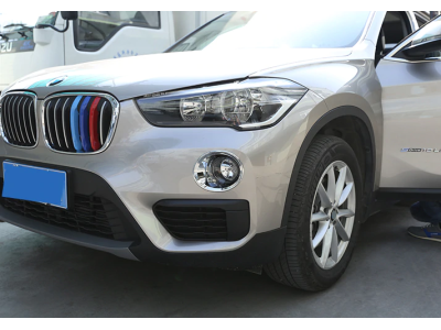 Хромированые накладки на противотуманки BMW X1 F48