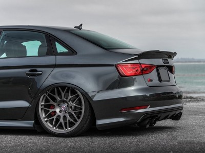 Спойлер на Audi A3 8V стиль M4