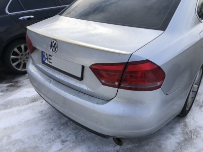 Спойлер багажника VW Passat B7 ABS-пластик (американка)