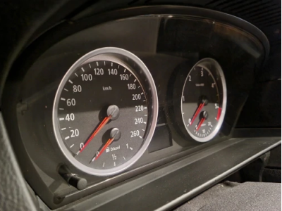 Кольца в щиток приборов BMW Е60 дорестайл