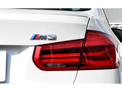Наклейка-эмблема M3 на задний бампер BMW