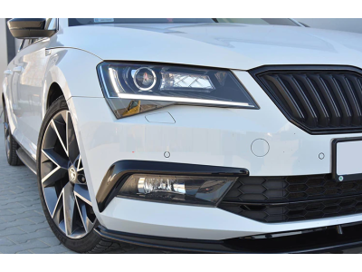 Накладки переднего бампера Skoda Superb (2016-...)